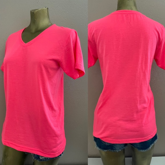NEON Dayglo Flourescent PINK V-Neck TEE SHIRT Size Small - Picture 8 of 9